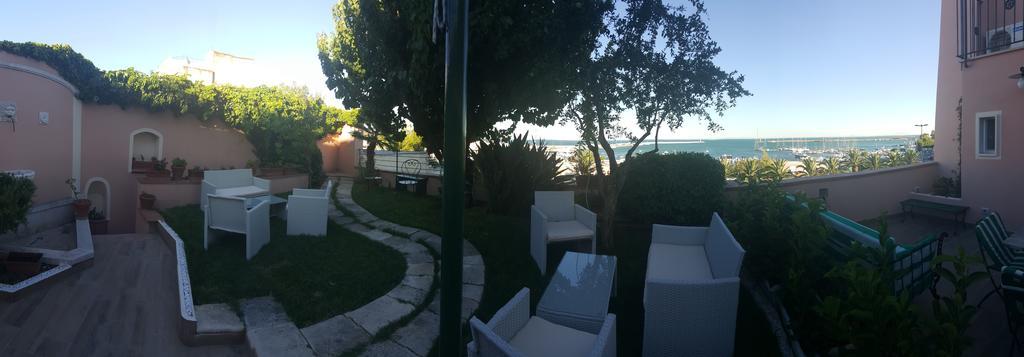 La Dolce Vista - B&B Di Charme Manfredonia Exteriör bild