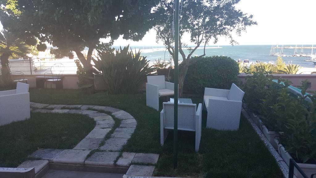 La Dolce Vista - B&B Di Charme Manfredonia Exteriör bild
