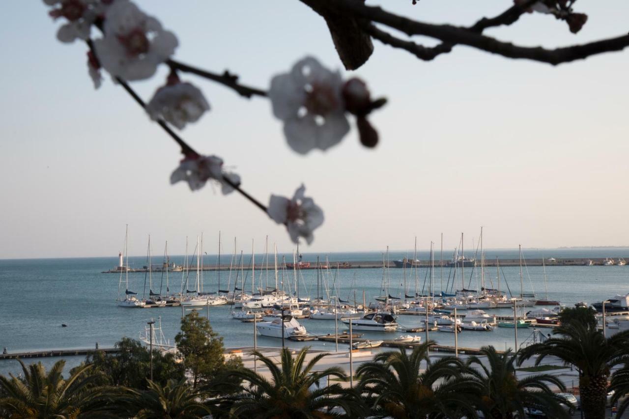 La Dolce Vista - B&B Di Charme Manfredonia Exteriör bild