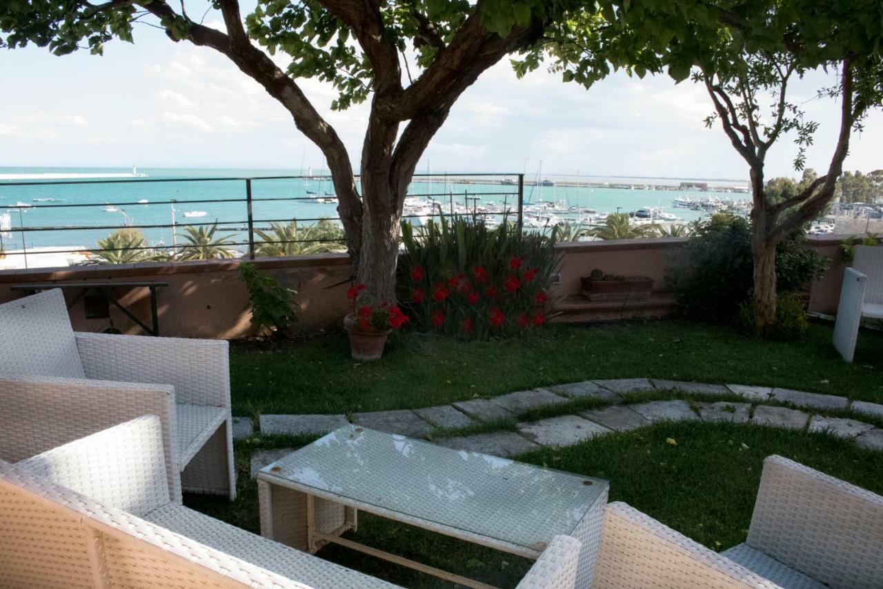 La Dolce Vista - B&B Di Charme Manfredonia Exteriör bild